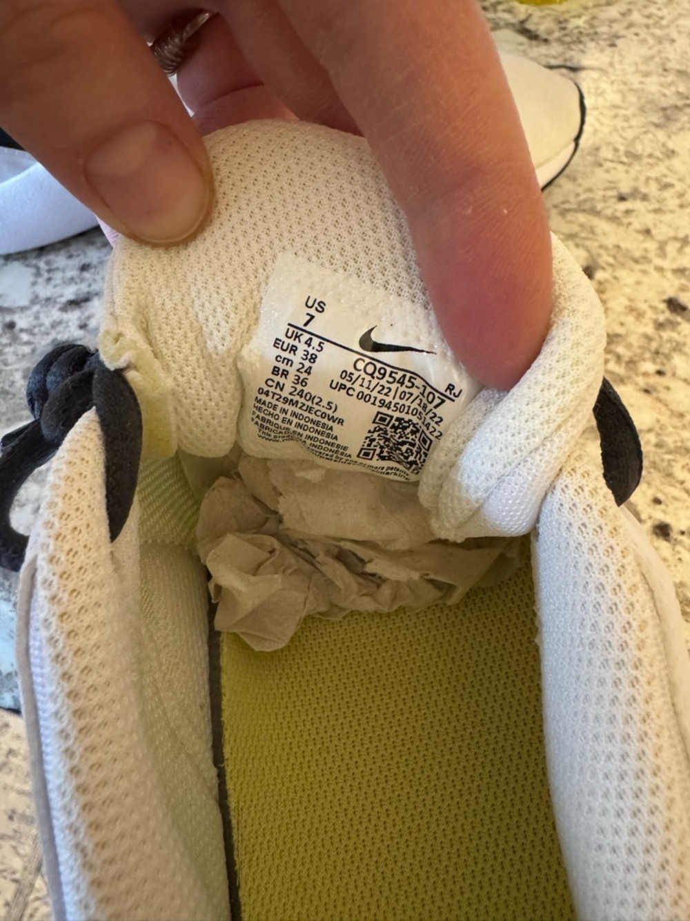 Nike Legend Essential 2 training shoe - Picture 6 of 6